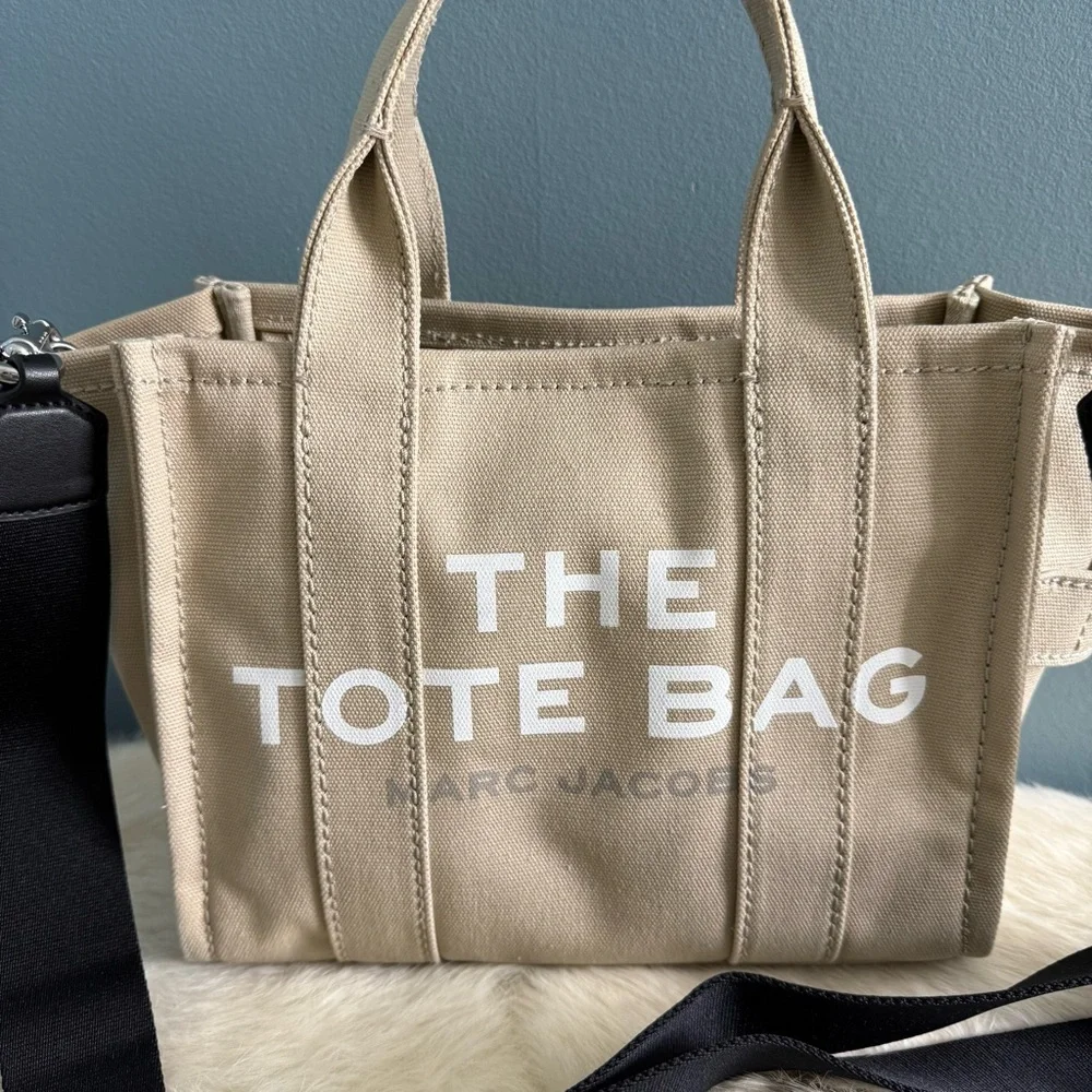 Marc Jacobs The Small Canvas Tote Bag - Picture 2 of 12